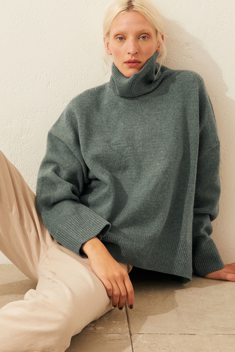 Swetry w stylu scandinavian – z czym je zestawiać?